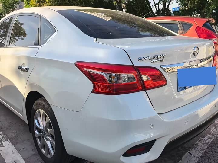 Фото 7 - Nissan Sylphy