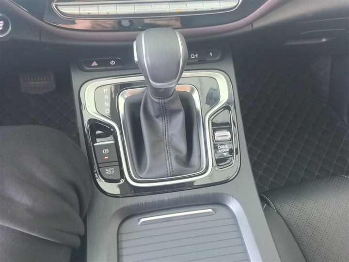 Фото 14 - GAC Trumpchi M6