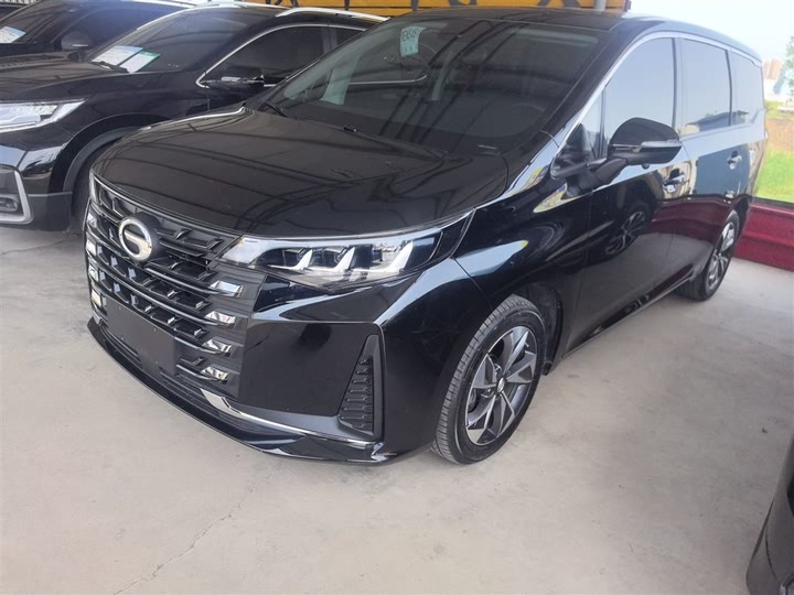 Фото 2 - GAC Trumpchi M6