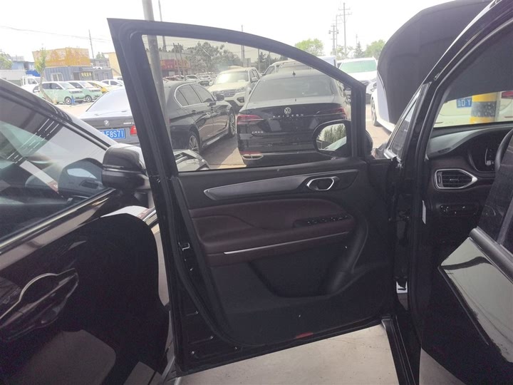 Фото 28 - GAC Trumpchi M6