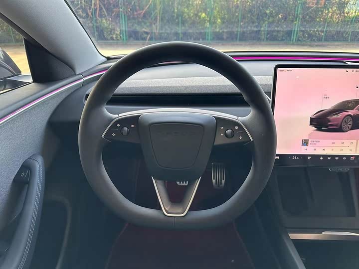 Фото 7 - Tesla Model 3