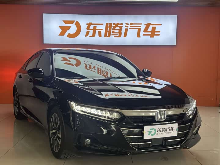 Фото 2 - Honda Accord