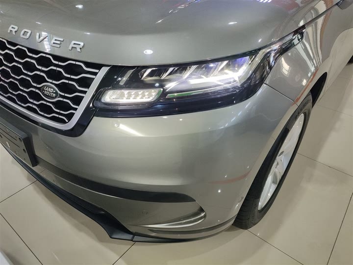 Фото 24 - Land Rover Range Rover Velar