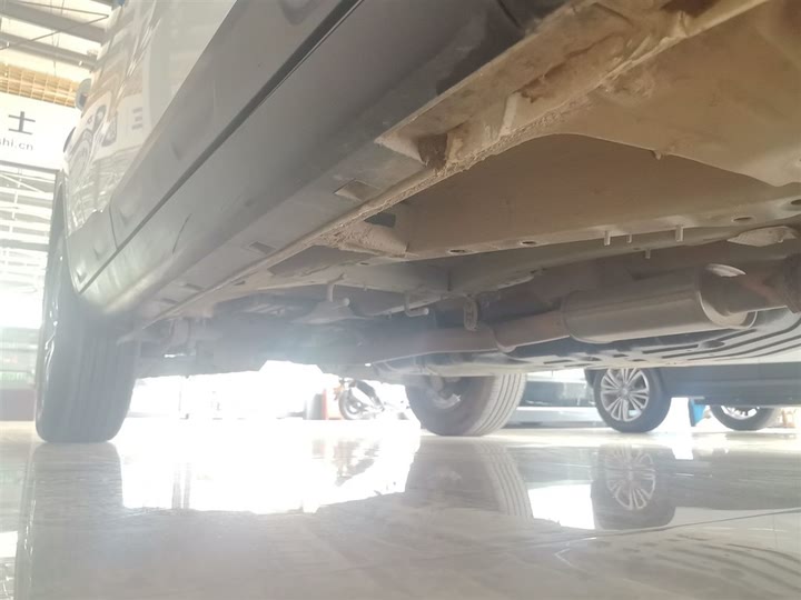 Фото 21 - Geely Atlas