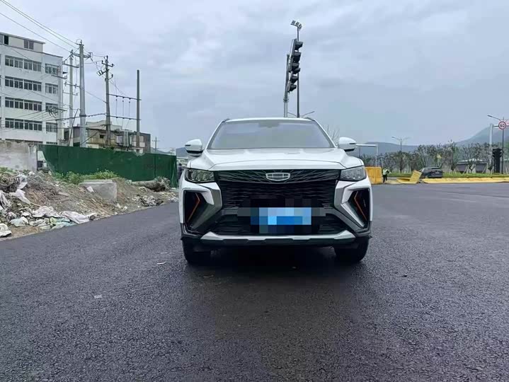 Фото 3 - Geely Atlas