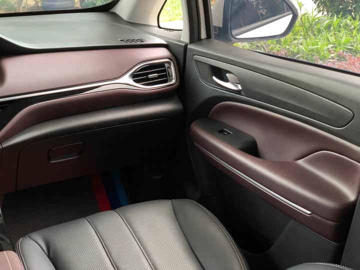 Фото 15 - GAC Trumpchi M6