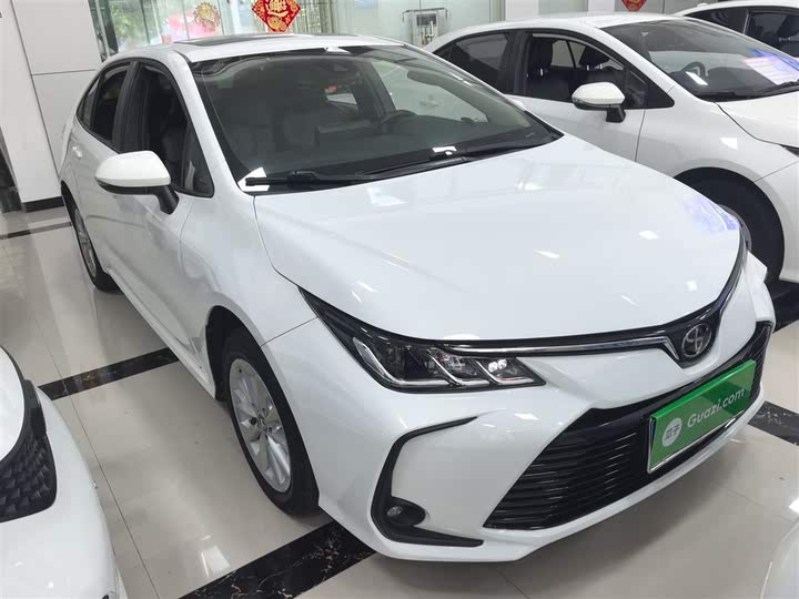 Фото 4 - Toyota Corolla