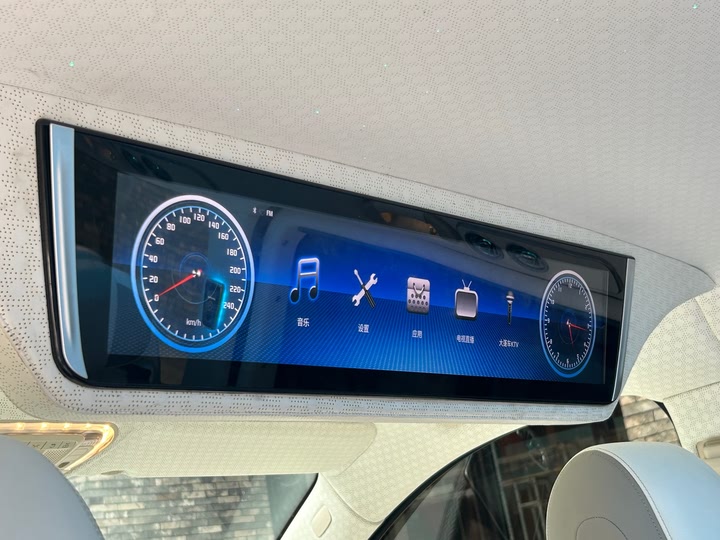 Фото 15 - Mercedes-Benz Vito