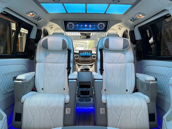 Фото 17 - Mercedes-Benz Vito