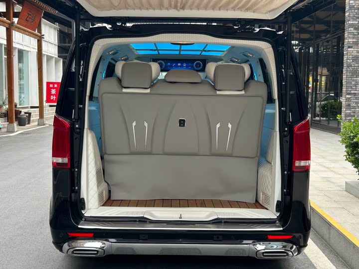 Фото 23 - Mercedes-Benz Vito