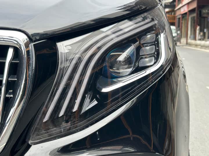 Фото 25 - Mercedes-Benz Vito