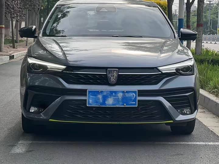 Фото 2 - Roewe i5