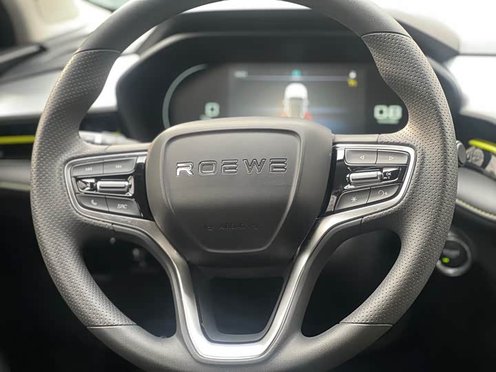 Фото 6 - Roewe i5