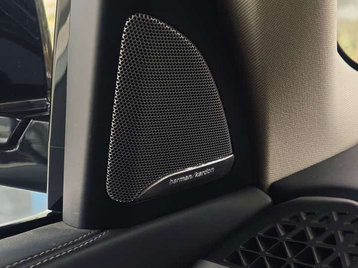 Фото 14 - BMW X5