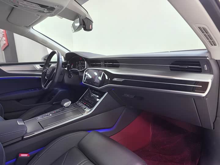 Фото 12 - Audi A7