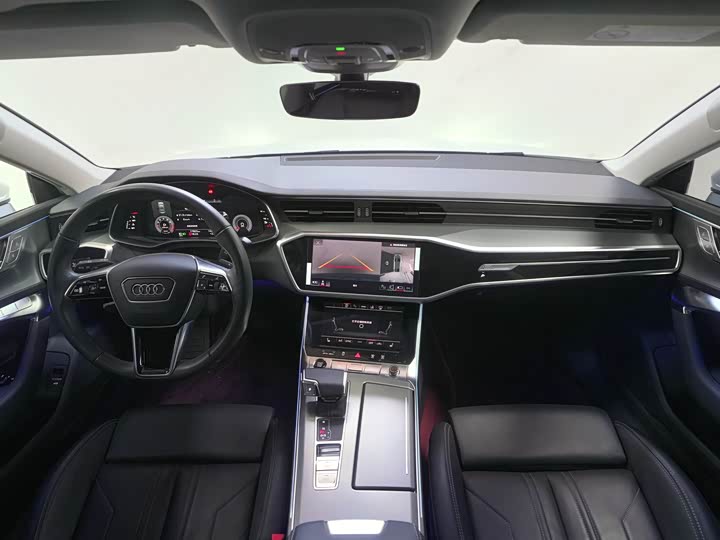 Фото 14 - Audi A7