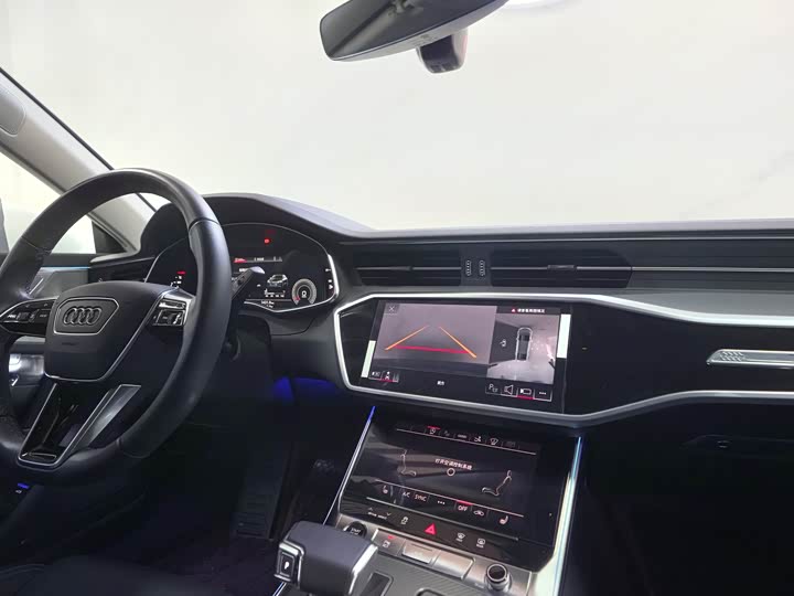 Фото 15 - Audi A7