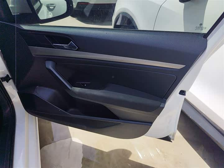 Фото 26 - Volkswagen Lavida