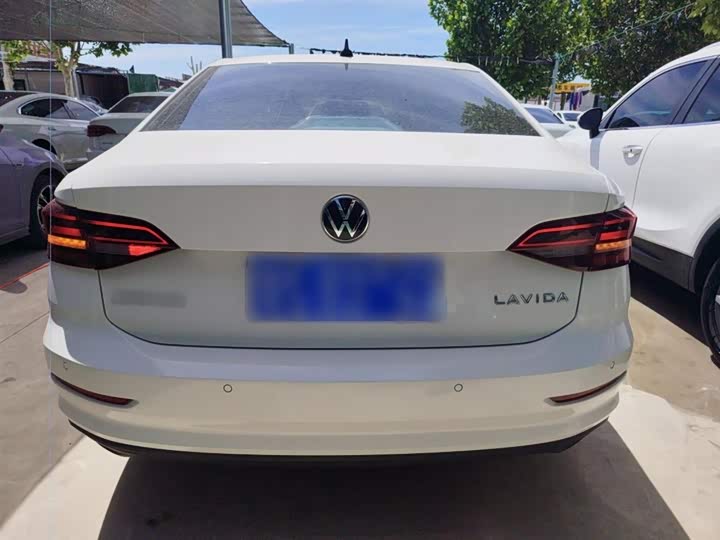 Фото 6 - Volkswagen Lavida