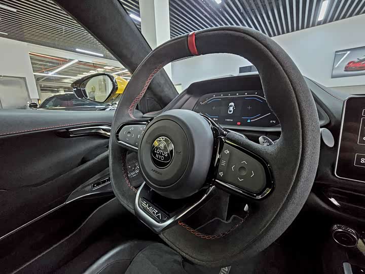 Фото 14 - Lotus Emira