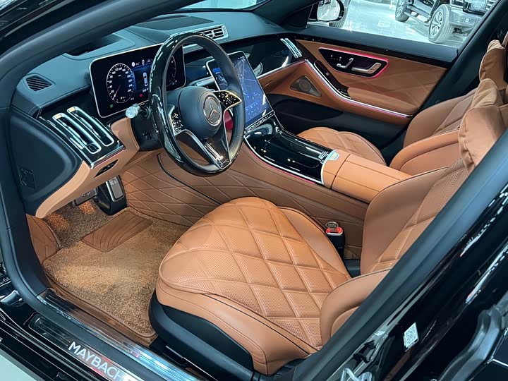 Фото 17 - Mercedes-Benz Maybach S-Class