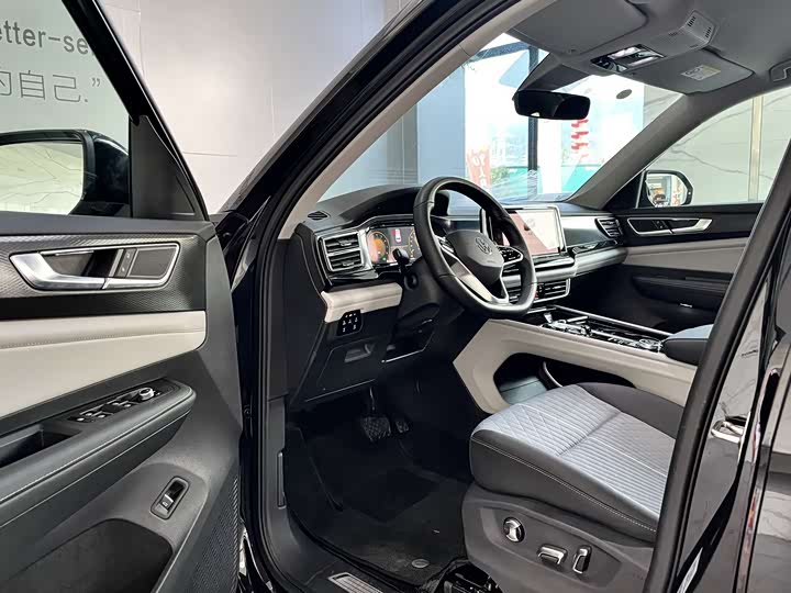 Фото 7 - Volkswagen Teramont Pro