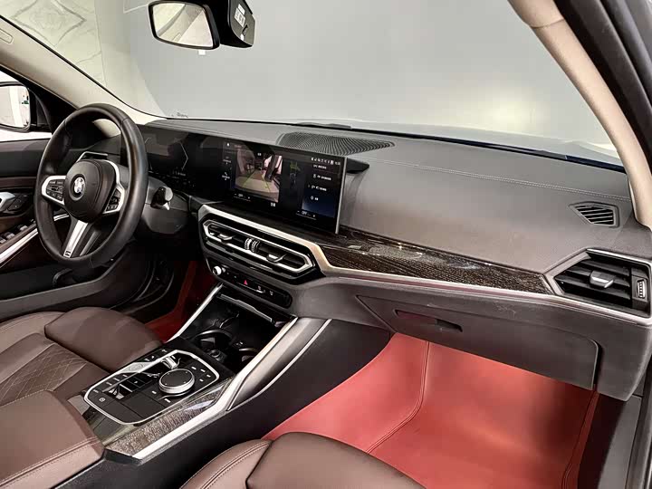 Фото 11 - BMW 3 Series