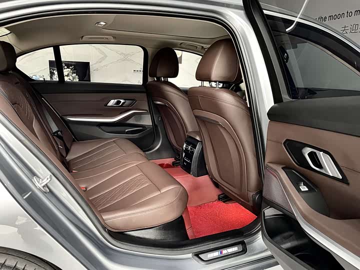 Фото 12 - BMW 3 Series