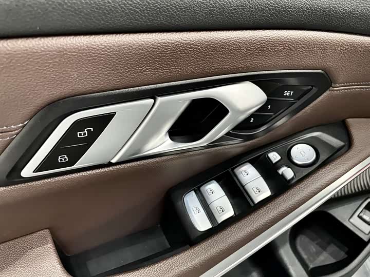 Фото 6 - BMW 3 Series