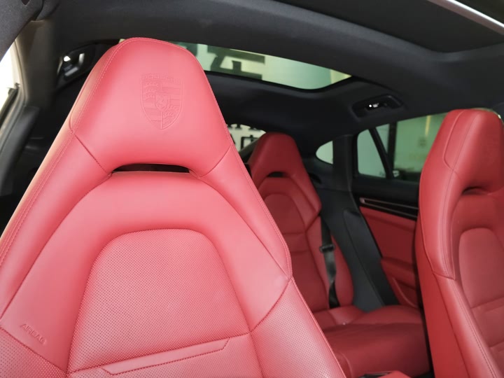 Фото 5 - Porsche Panamera