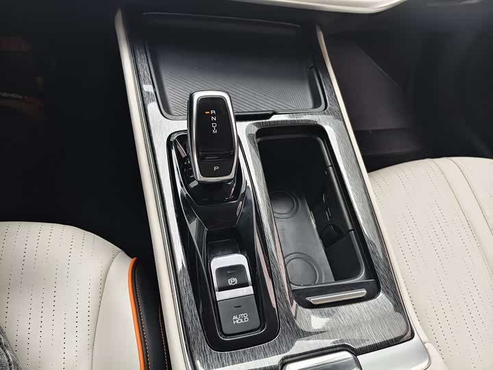 Фото 9 - Dongfeng Aeolus Yixuan Max