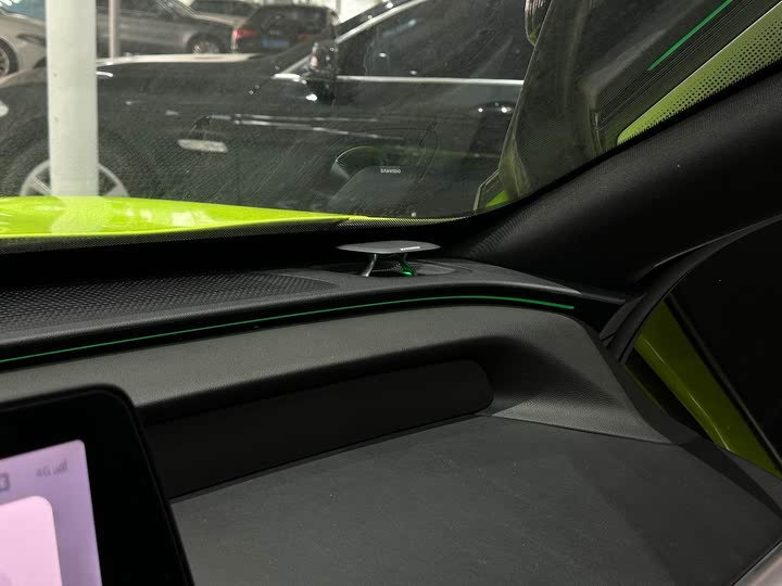 Фото 13 - XPeng P7