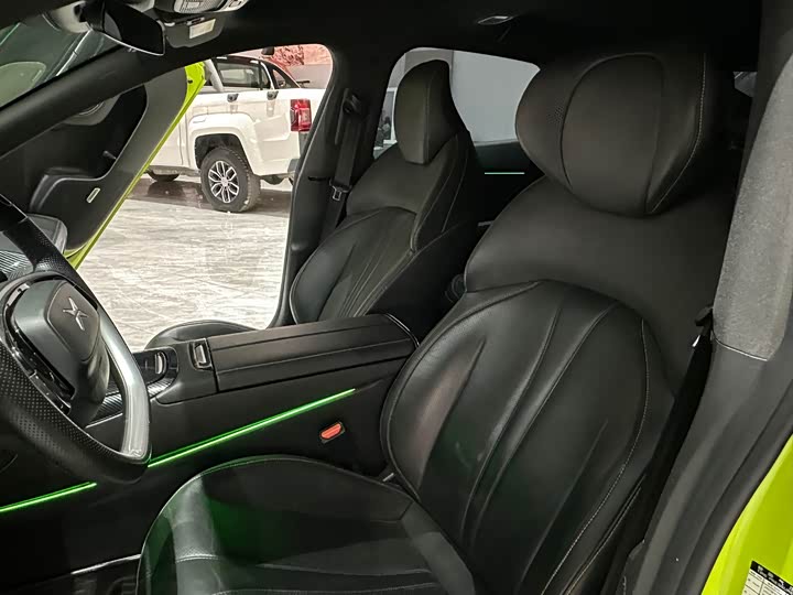 Фото 15 - XPeng P7