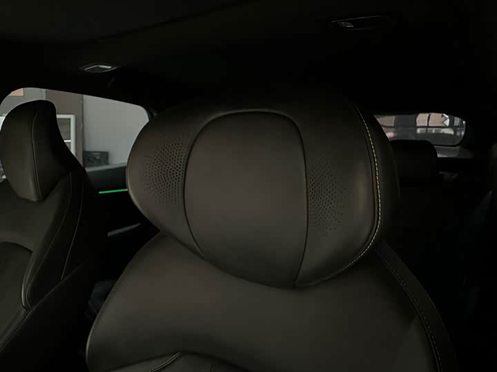 Фото 16 - XPeng P7