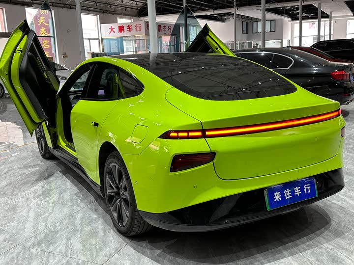 Фото 6 - XPeng P7