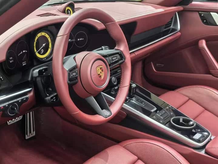 Фото 4 - Porsche 911