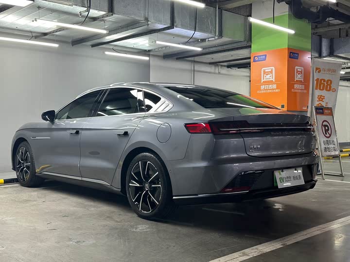 Фото 17 - BYD Han