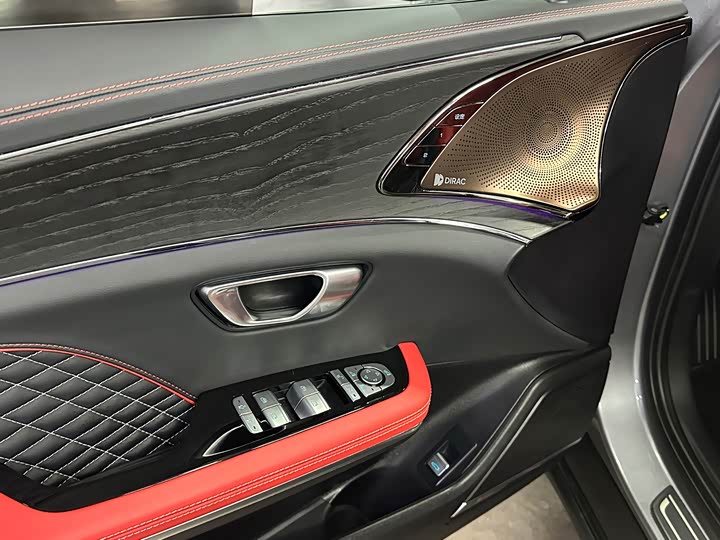 Фото 6 - BYD Han