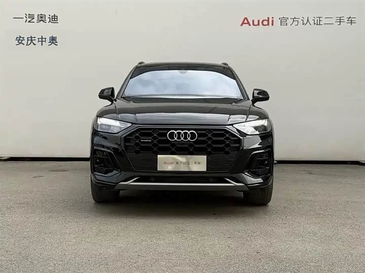 Фото 2 - Audi Q5L
