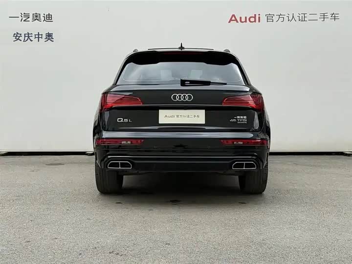 Фото 7 - Audi Q5L