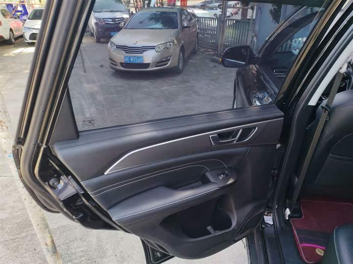 Фото 29 - Haval M6