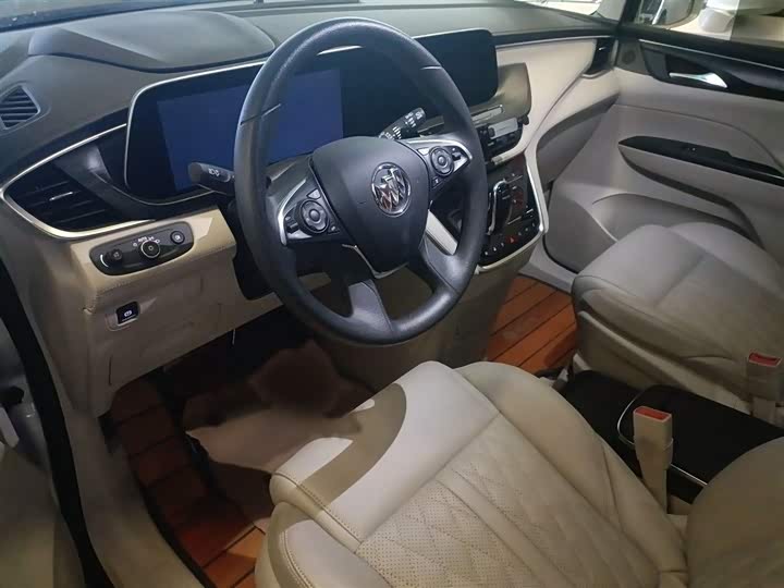 Фото 15 - Buick GL8 ES