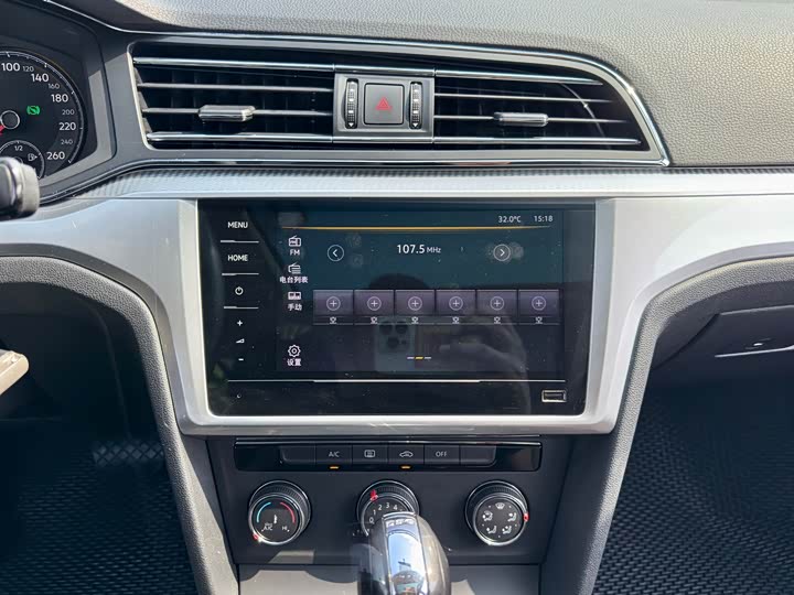 Фото 14 - Volkswagen Lamando L