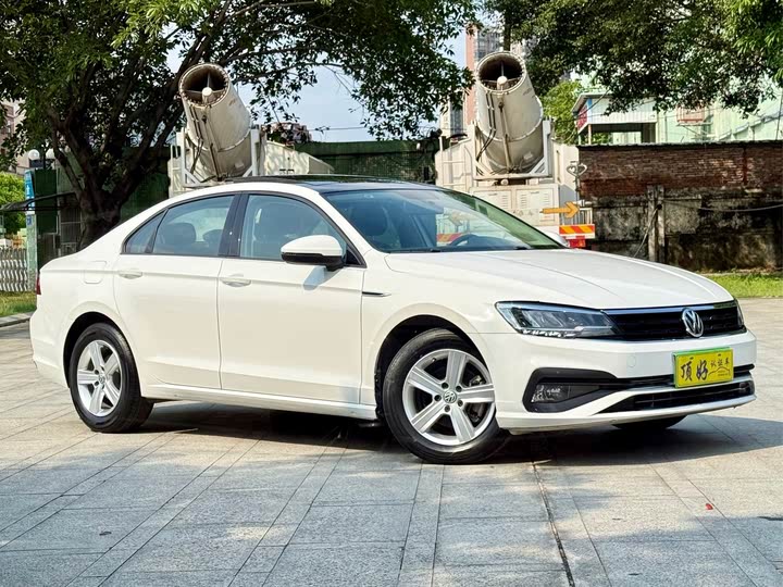 Фото 3 - Volkswagen Lamando L