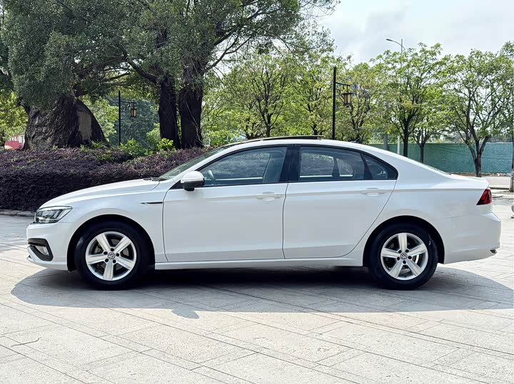 Фото 4 - Volkswagen Lamando L