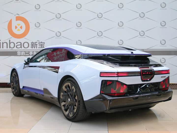 Фото 4 - HiPhi Z