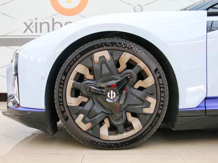 Фото 5 - HiPhi Z