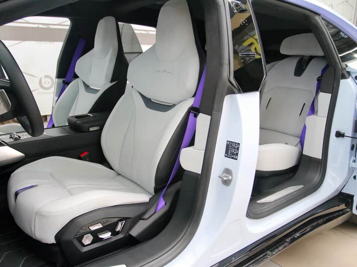 Фото 7 - HiPhi Z