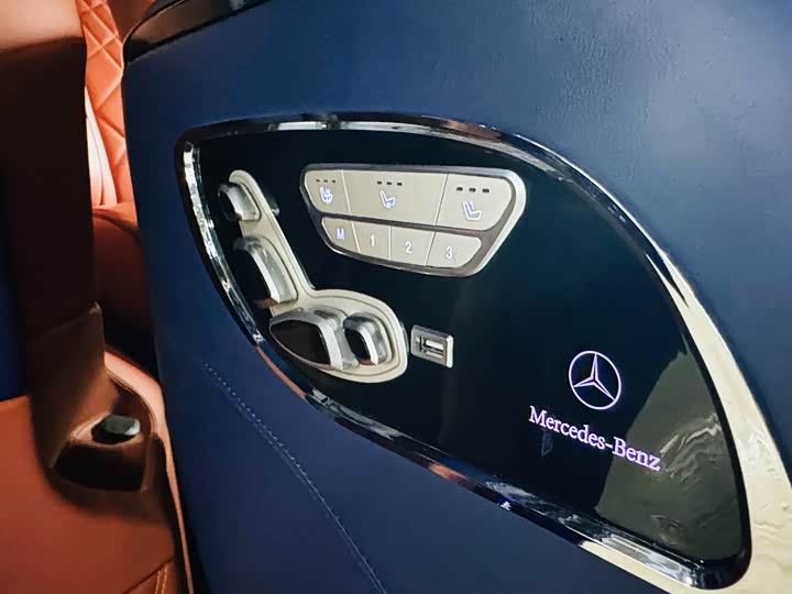 Фото 10 - Mercedes-Benz Vito