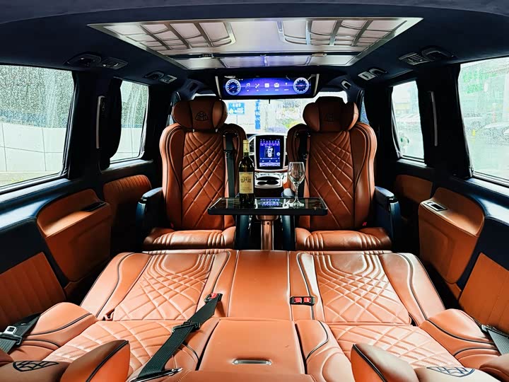 Фото 11 - Mercedes-Benz Vito